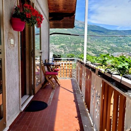 La Casetta Di Giorgia Fénis Exterior foto